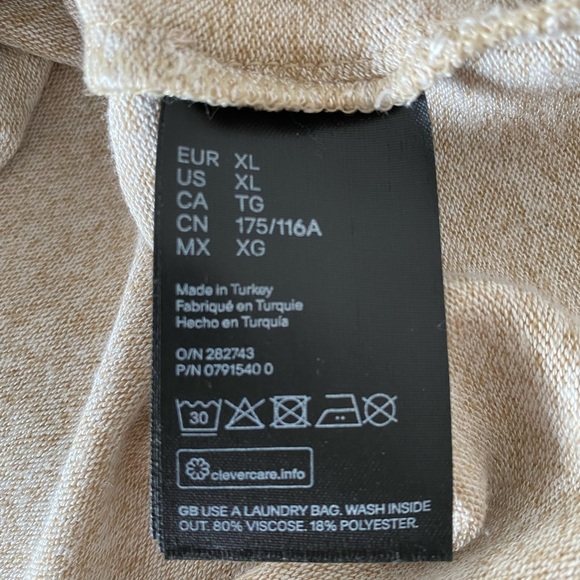 H&M Sweater - Picture 4 of 4